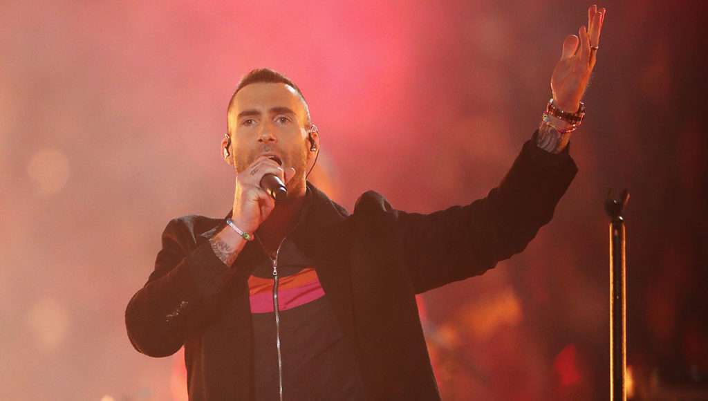 Maroon 5 adam levine