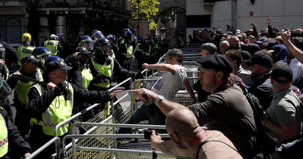 far right protesters London