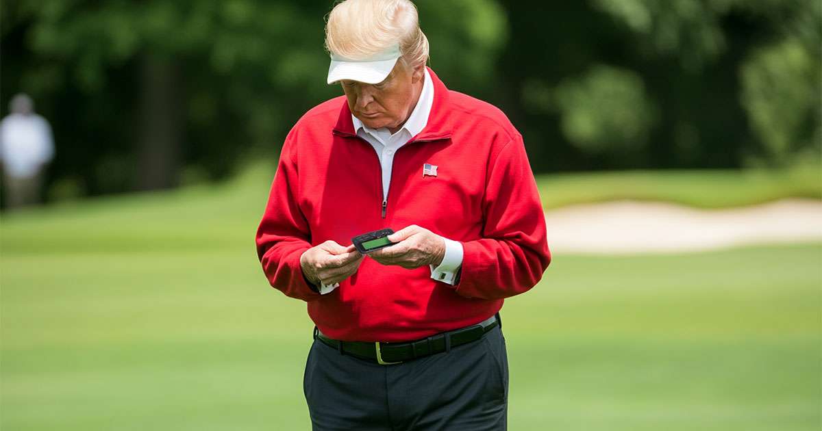 Donald-Trump-with-a-pager.jpg